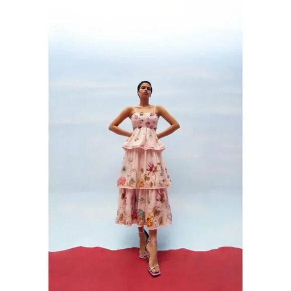 NWT LA FUORI Garden Gala Tier Dress in Pink Multi Floral - Picture 3 of 4